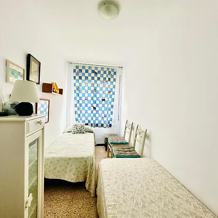 Global Immo 4064 Alguer Apartament *